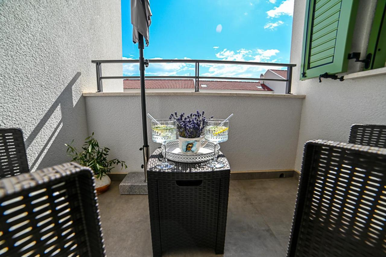 Apartment Perlitto Cres Exteriör bild